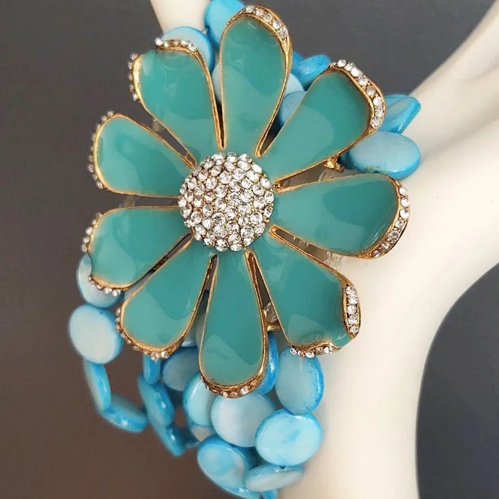 Dyed shell stretch bracelet w/enamel flower& cz's